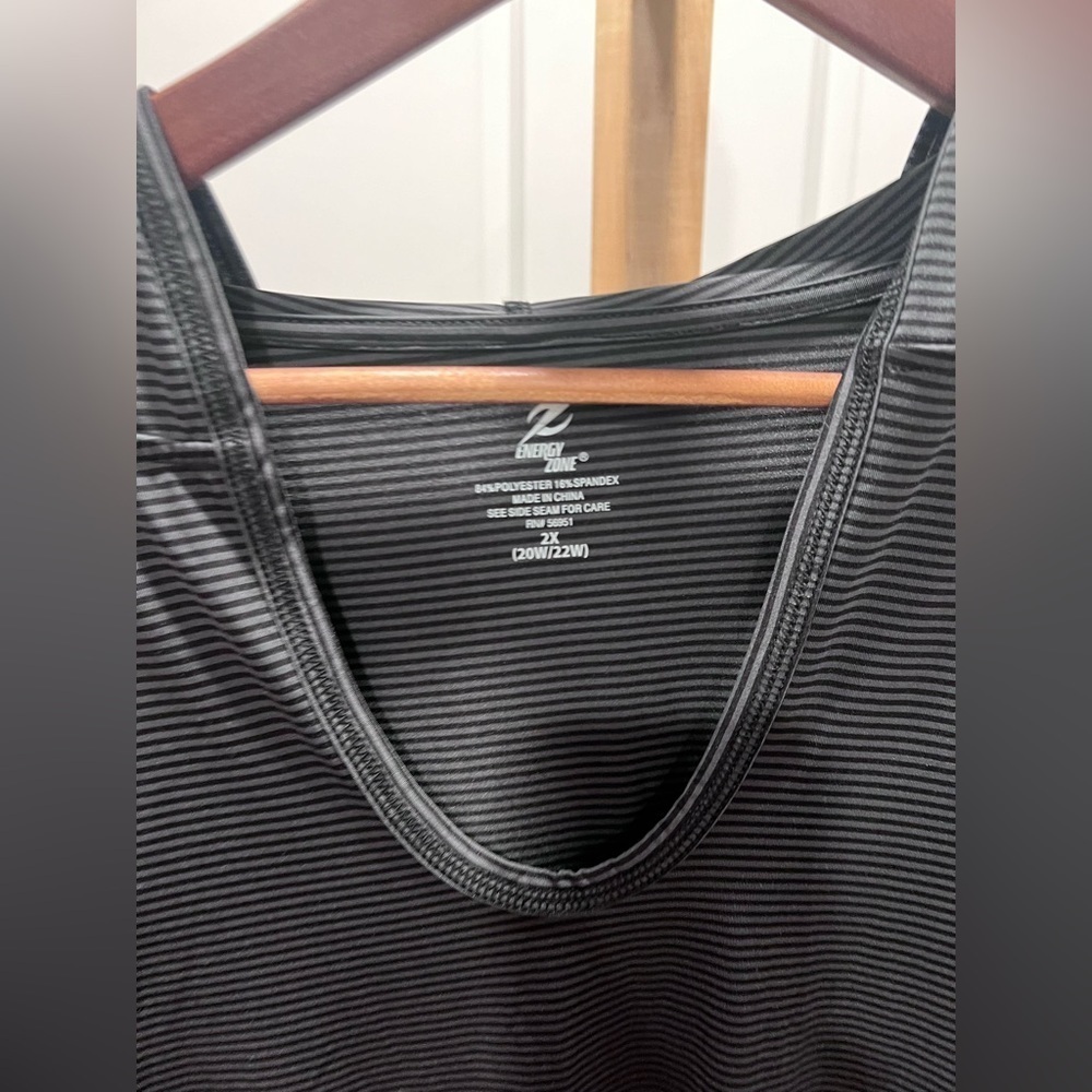 Energy Zone Hooded Thumb Hole Sweatshirt 2X - Picture 2 of 7